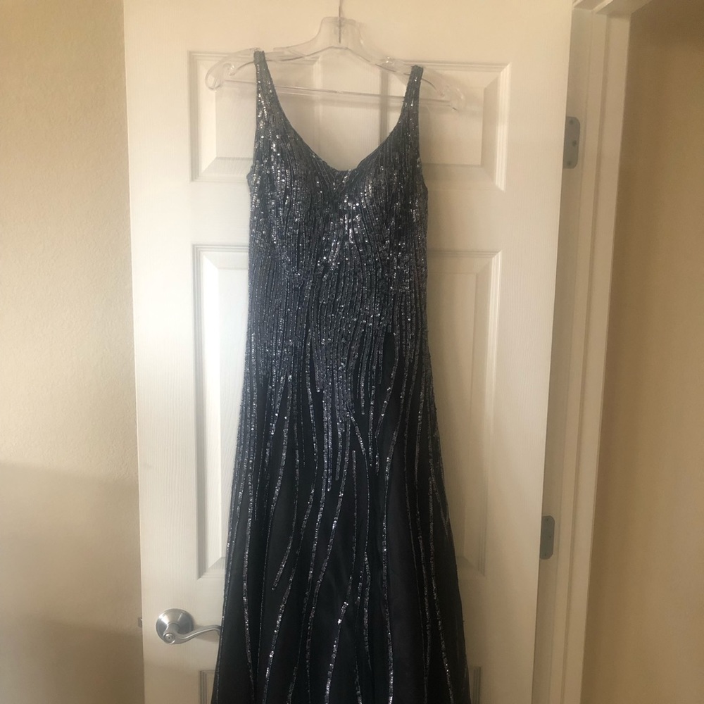 Formal / prom gown